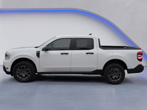 Used 2024 Ford Maverick XLT image 3