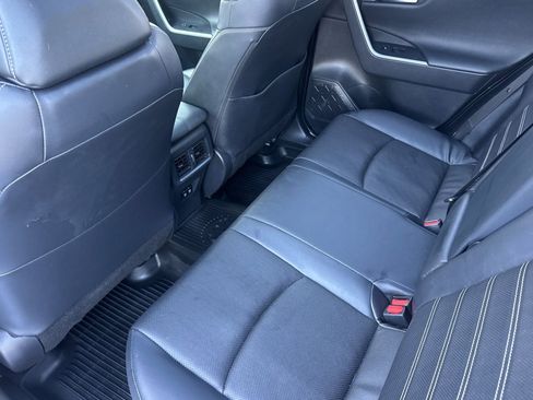 Used 2020 Toyota RAV4 Limited AWD/4WD image 15