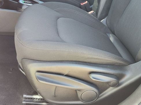 Used 2023 Jeep Renegade Latitude image 34