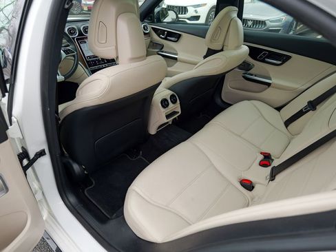 Used 2022 Mercedes-Benz C 300 4MATIC Sedan w/ Pinnacle Trim Package image 28