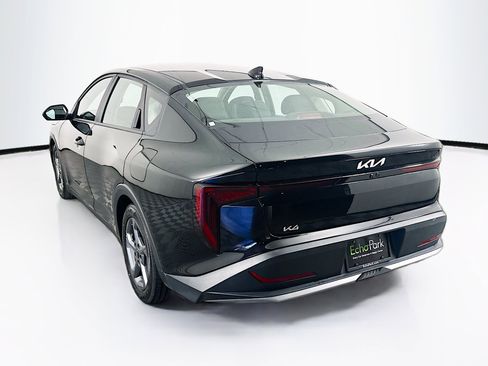 Used 2025 Kia K4 LXS image 5