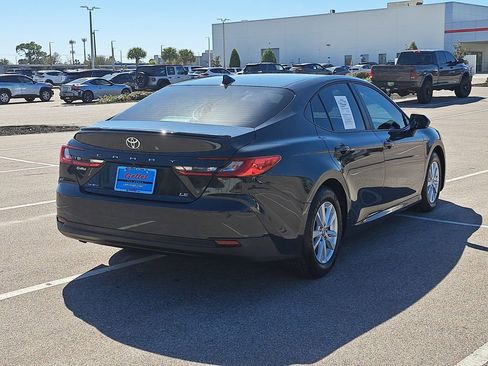 Used 2026 Toyota Camry LE w/ Convenience Package image 3
