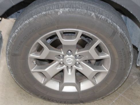 Used 2014 Nissan Frontier SL w/ SL Moonroof Package RWD image 34