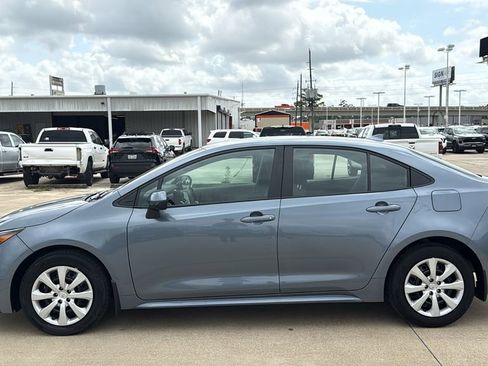 Certified 2025 Toyota Corolla LE image 2