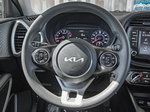 Used 2022 Kia Soul LX w/ Technology Package FWD image 13