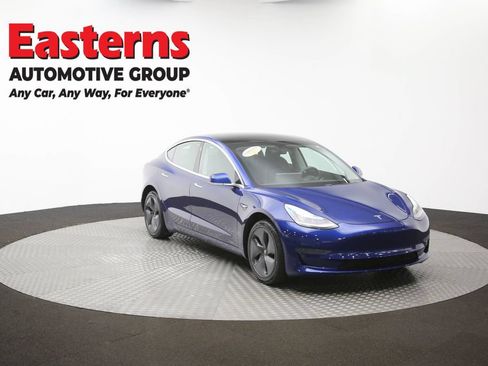 Used 2020 Tesla Model 3 Standard Range RWD image 46