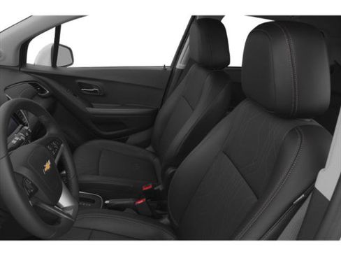 Used 2020 Chevrolet Trax LT w/ LT Convenience Package FWD image 12