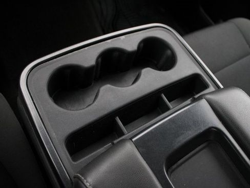 Used 2018 Chevrolet Silverado 1500 LT image 25