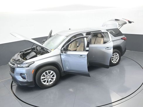 Used 2023 Chevrolet Traverse LS FWD image 62
