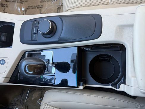 Used 2015 Lexus ES 350 w/ Premium Package image 19