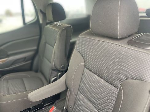 Used 2023 GMC Acadia SLE w/ Driver Convenience Package image 37