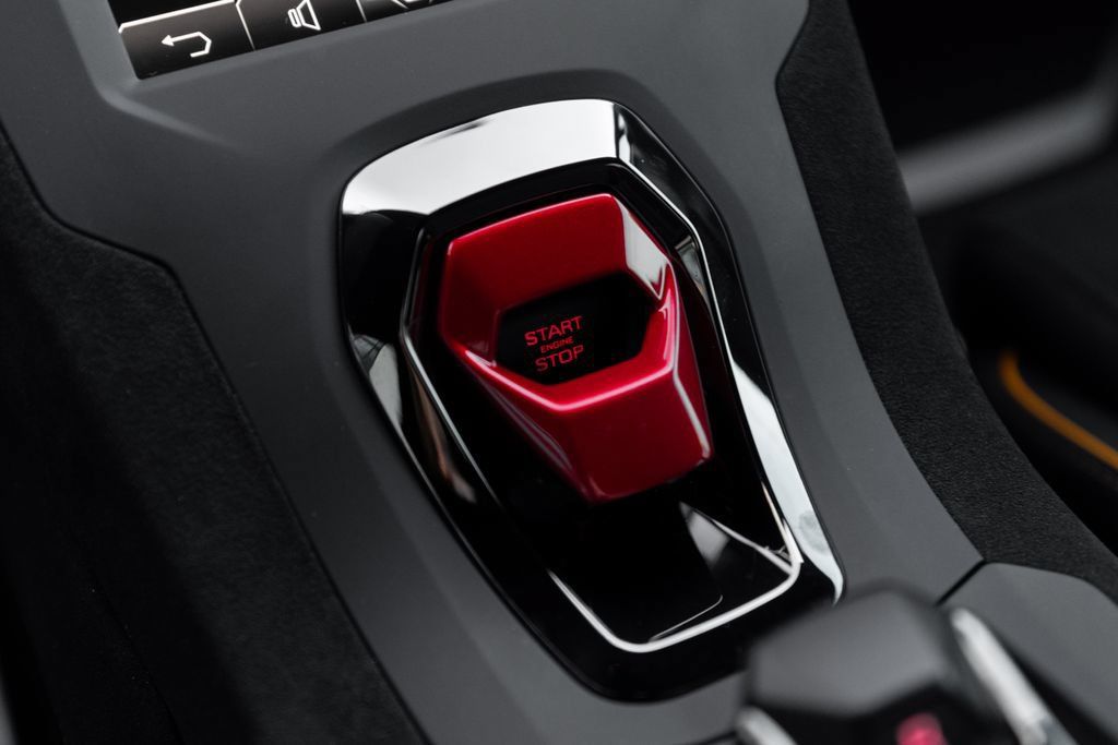 Used 2023 Lamborghini Huracan STO RWD image 36