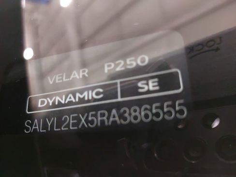 Used 2024 Land Rover Range Rover Velar Dynamic SE image 39