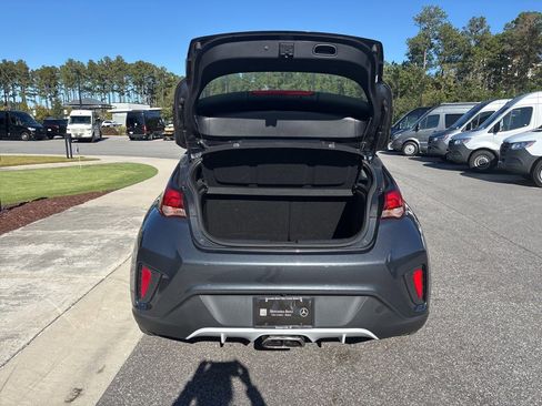 Used 2020 Hyundai Veloster 2.0 Premium image 15