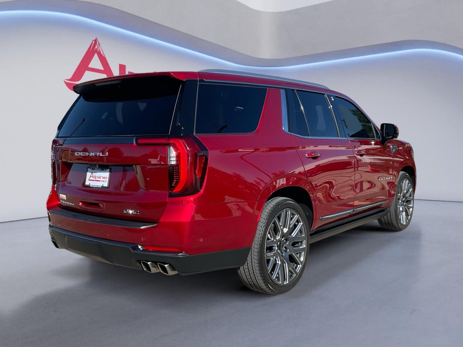 Certified 2025 GMC Yukon Denali Ultimate AWD/4WD image 5