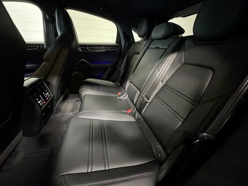 Used 2023 Porsche Cayenne GTS image 21