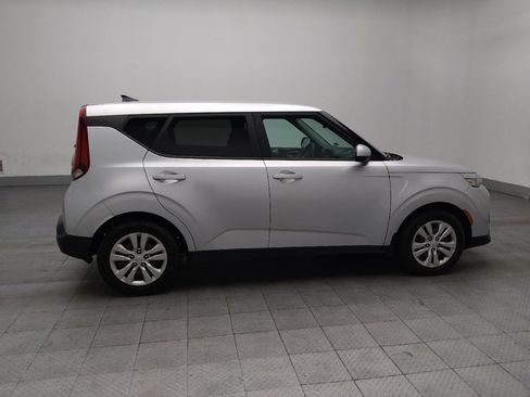 Used 2020 Kia Soul LX image 10
