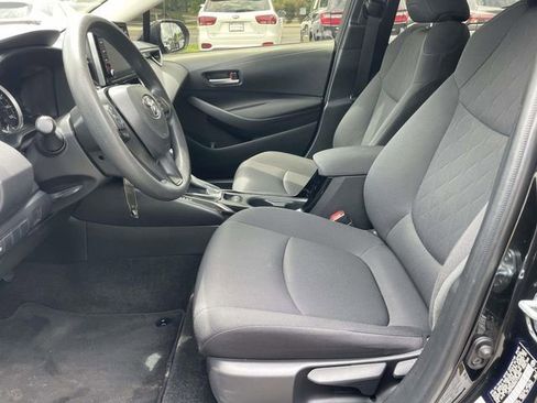 Used 2021 Toyota Corolla LE FWD image 12