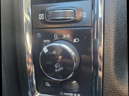 Used 2015 RAM 2500 Laramie image 21