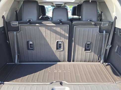 New 2026 Nissan Pathfinder Platinum AWD/4WD image 8