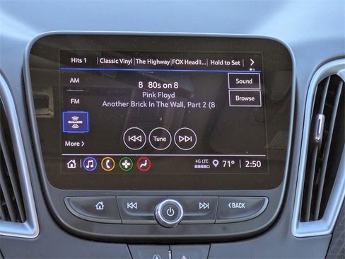 Used 2025 Chevrolet Malibu LT image 21