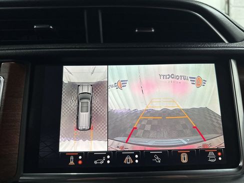 Used 2024 GMC Yukon Denali Ultimate image 31