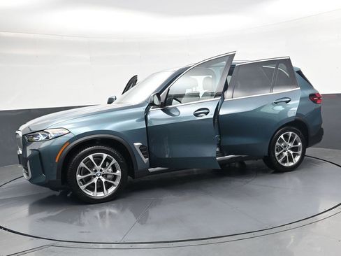 Used 2025 BMW X5 xDrive40i AWD/4WD image 39