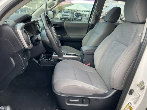 Used 2021 Toyota Tacoma SR5 image 14