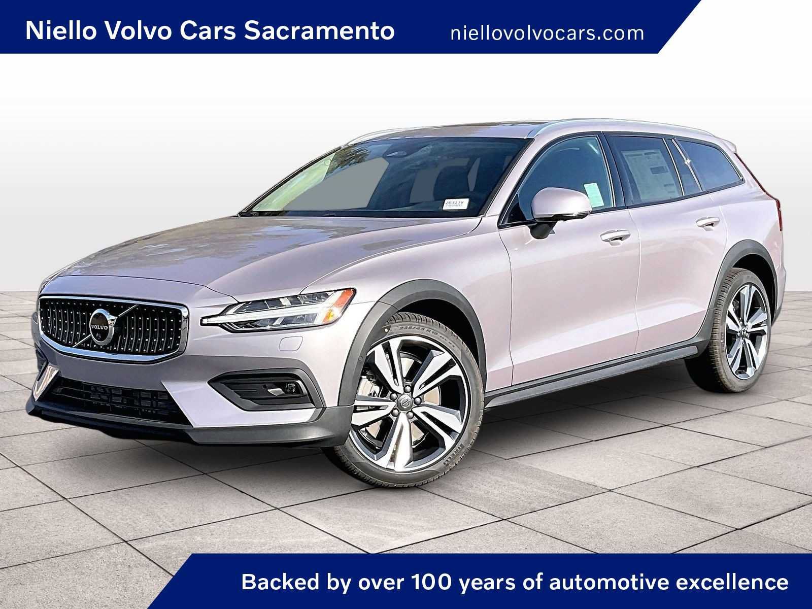 New 2026 Volvo V60 B5 Cross Country Plus w/ Climate Package AWD/4WD image 1