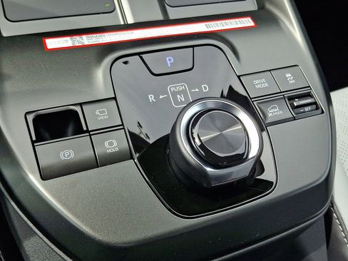 New 2026 Subaru Uncharted AWD image 8