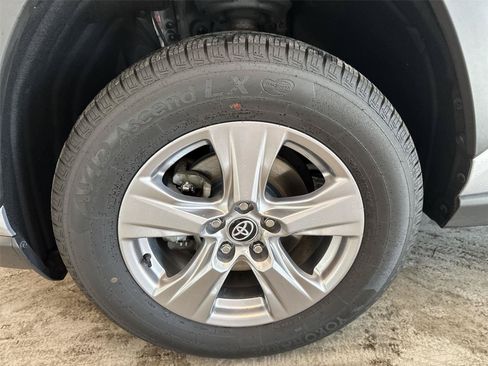 Used 2023 Toyota RAV4 XLE w/ Convenience Package AWD/4WD image 19