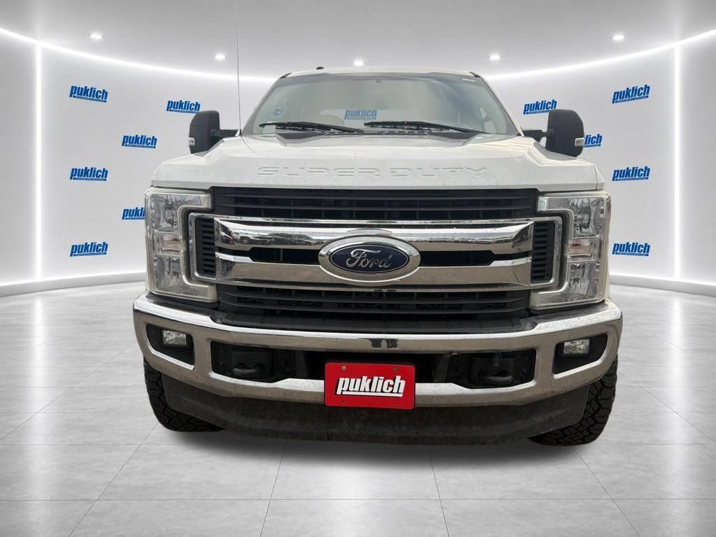 Used 2019 Ford F250 XLT w/ XLT Value Package AWD/4WD image 2