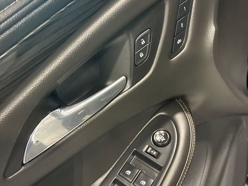Used 2017 Buick Envision Essence AWD/4WD image 20