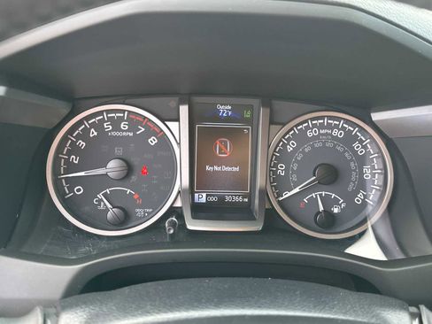 Used 2023 Toyota Tacoma SR5 w/ Technology Package image 19