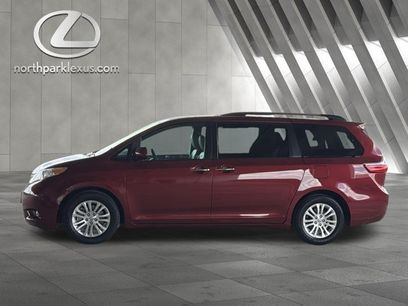 Used 2017 Toyota Sienna XLE w/ XLE Navigation Package