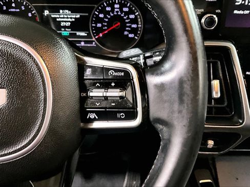 Used 2022 Kia Sorento S image 24