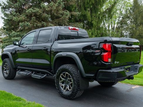 Used 2024 Chevrolet Colorado ZR2 w/ Technology Package AWD/4WD image 7