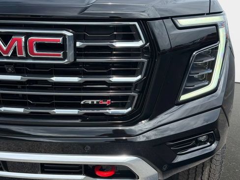 New 2026 GMC Yukon AT4 w/ AT4 Premium Plus Package AWD/4WD image 9