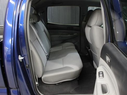 Used 2015 Toyota Tacoma 4x4 Double Cab w/ TRD Sport Package image 45