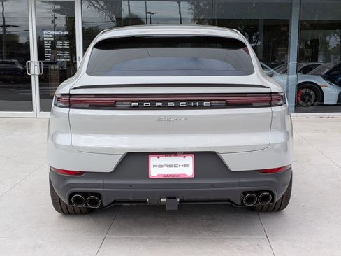 New 2026 Porsche Cayenne E-Hybrid Coupe AWD/4WD image 10