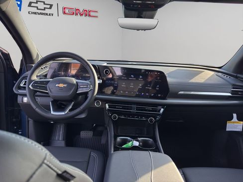 New 2026 Chevrolet Traverse LT w/ Sun and Wheel Package image 15