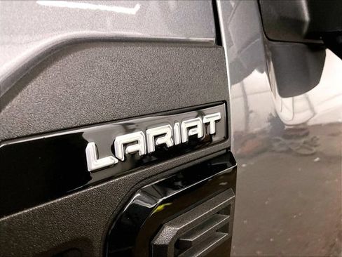 Used 2024 Ford F250 Lariat w/ Sport Appearance Package AWD/4WD image 13