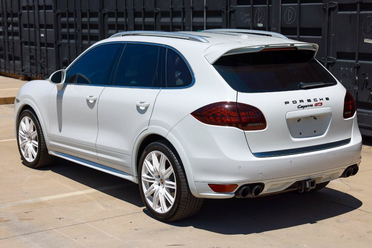 Used 2014 Porsche Cayenne GTS AWD/4WD image 7