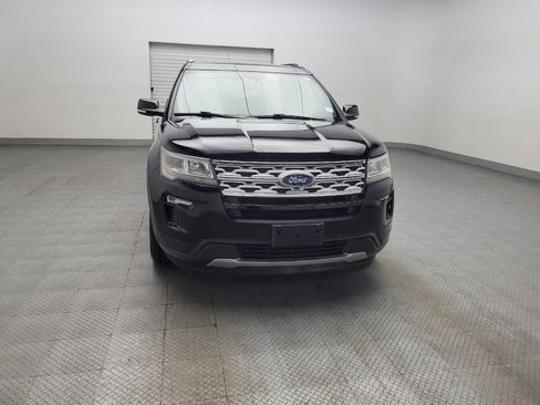 Used 2018 Ford Explorer XLT w/ Equipment Group 201A FWD image 14