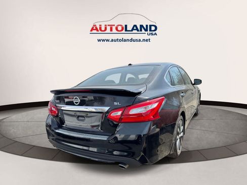 Used 2017 Nissan Altima 2.5 SL w/ 2.5 Technology Package image 3