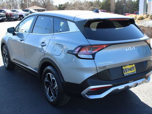 Used 2024 Kia Sportage LX FWD image 6