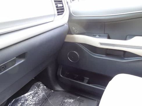 Certified 2022 Ford Expedition Max XLT AWD/4WD image 48