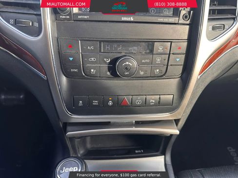 Used 2013 Jeep Grand Cherokee Limited w/ Luxury Group II image 13