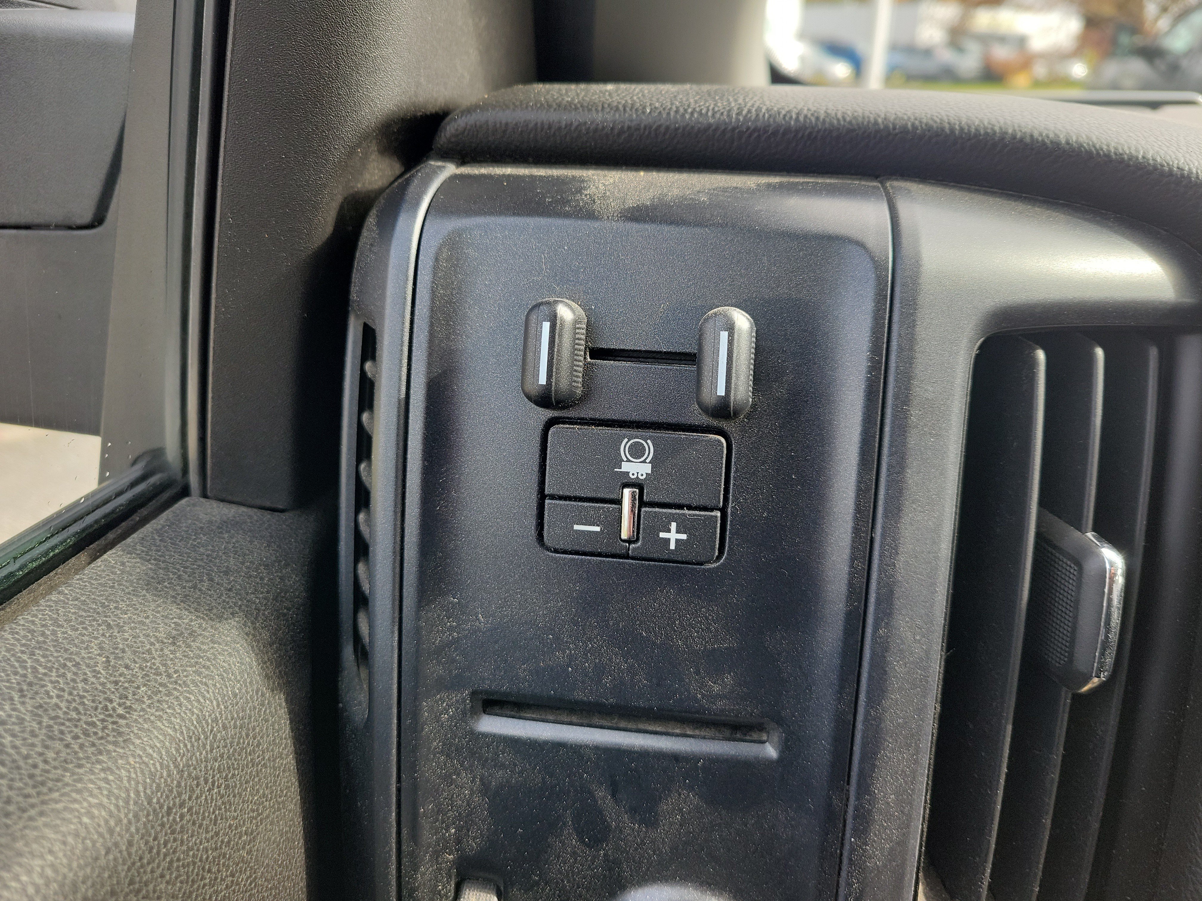 Used 2018 Chevrolet Silverado 1500 W/T w/ Trailering Package RWD image 22