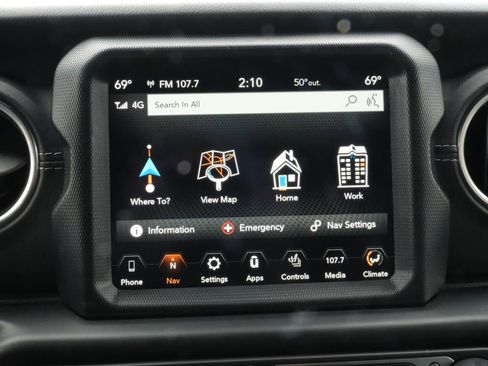 Used 2021 Jeep Wrangler Unlimited Sahara image 20